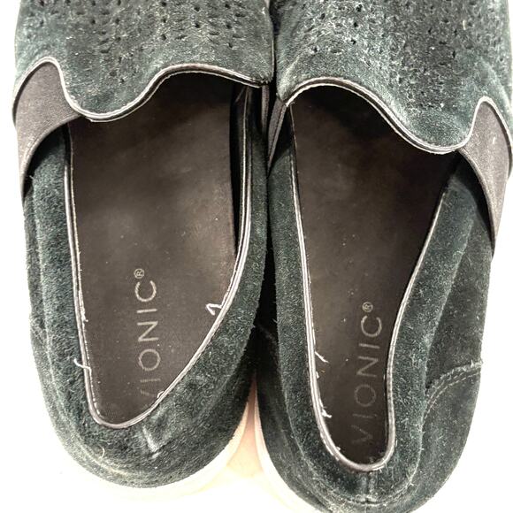 Vionic Kani Sneakers 9 Black Suede Flats Comfort Travel Laser Cut Perforated - Picture 8 of 9